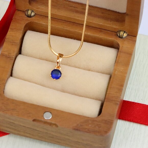 "Tiny Blue Stone Pendant in Rose Gold Setting, XPPT1573 - Picture 6 of 12